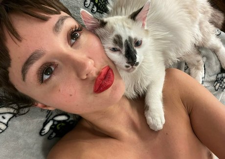 christinasage free star img