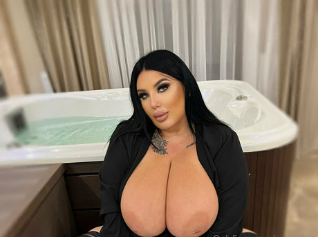 ruzicafree hot star pic