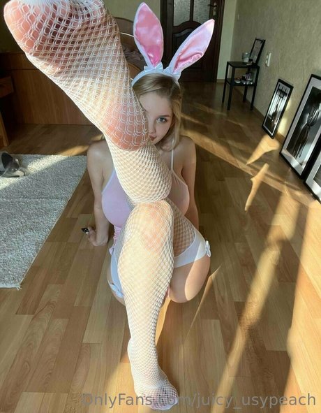 juicy usypeach sexy pornstar pics