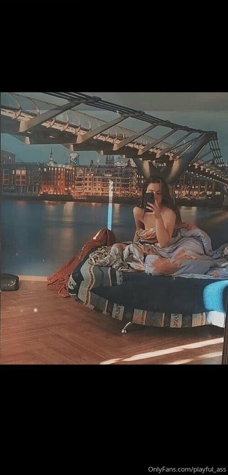 playfulass star adult pic