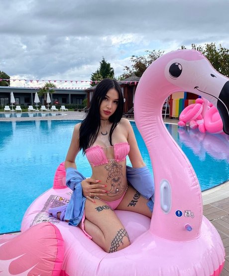 Hira Balci star naked photo