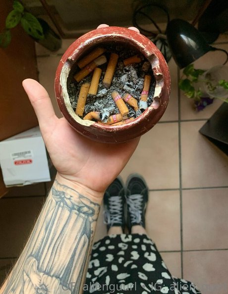 alienguurl high quality actress archive