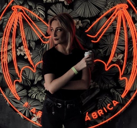 BasicWitGirl star perfect photos