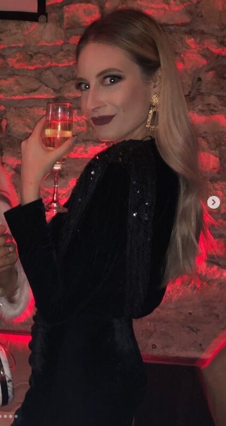 bride onlyfans beautiful naked archive