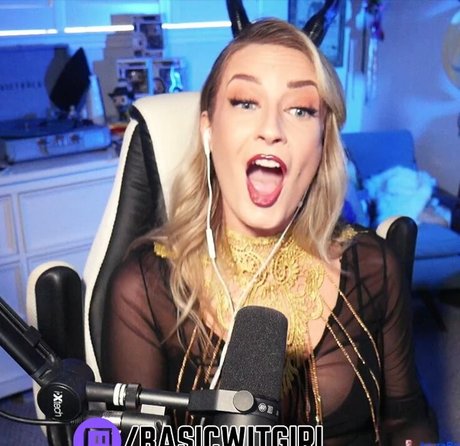 BasicWitGirl pornographic star image