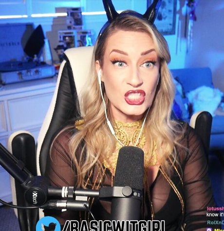 BasicWitGirl free pornstar picture