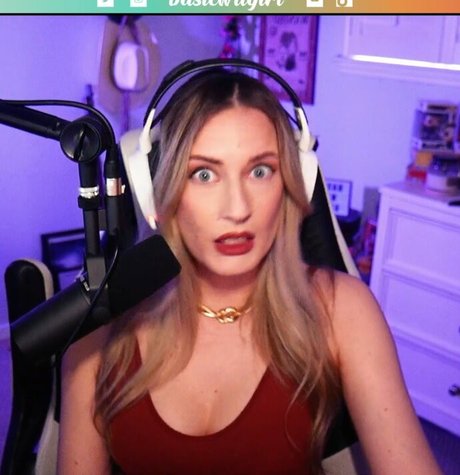 mom daughter onlyfans beautiful porn pic