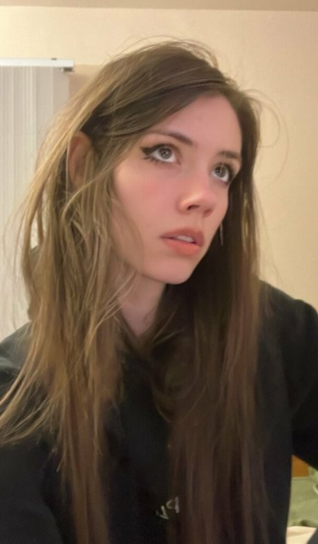 Skatie420 hd pornstar picture