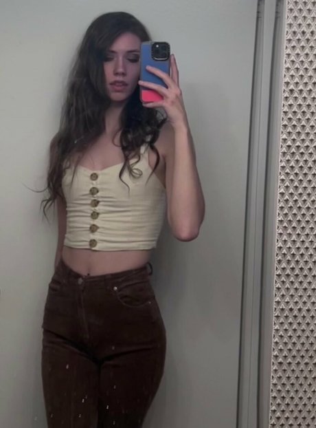 Skatie420 free model picture