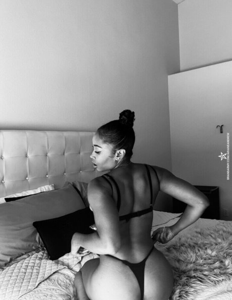 Ariane Andrew pornstar exclusive galleries