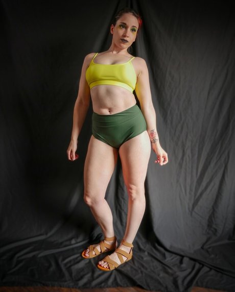 SunfyreTv model porn img