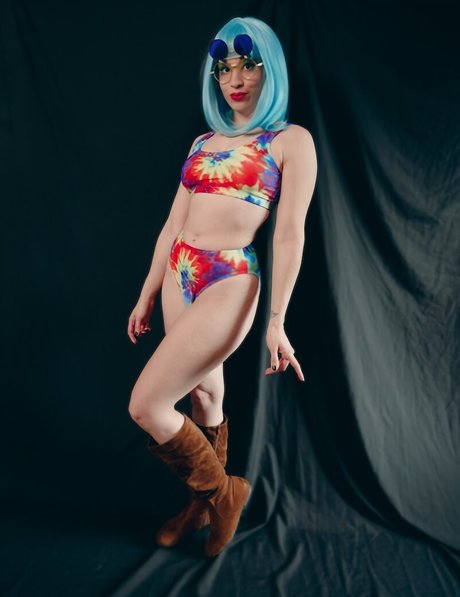 asian feet onlyfans naked picture