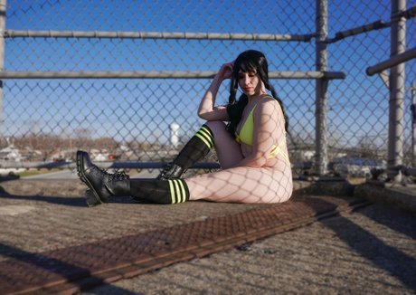 SunfyreTv model beautiful images