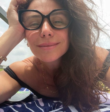 Giovanna Antonelli free actress pictures