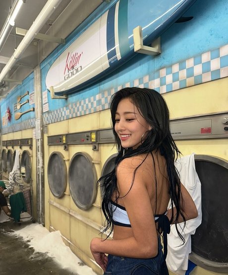 Jihyo nude star photos