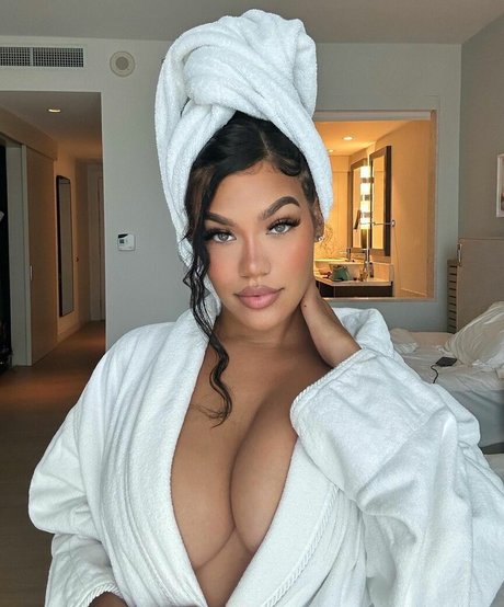 xttiona pornstar perfect pics