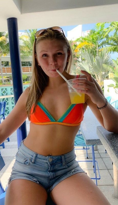 Melissa May star images