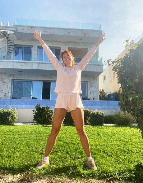 vikifleissig pornstar art pic