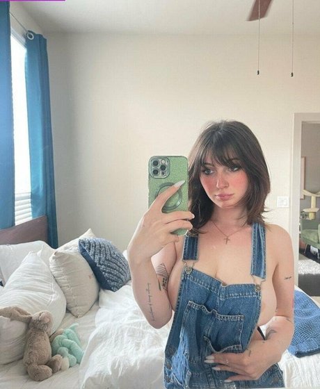 iloveyou model high quality pictures