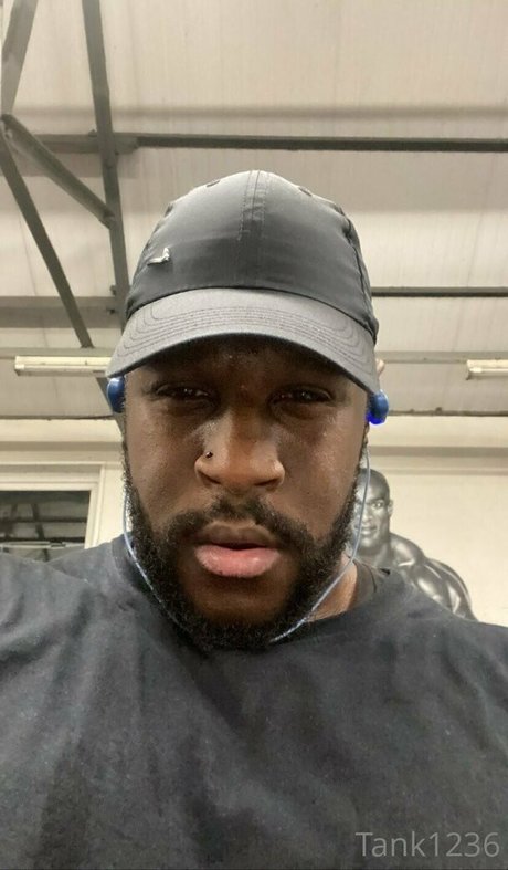 pleasure12368 naked pornstar picture