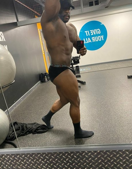 tattooed shemale onlyfans free porn photo