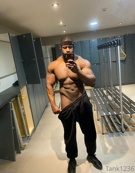 bodybuilder nude onlyfans free sexy photo