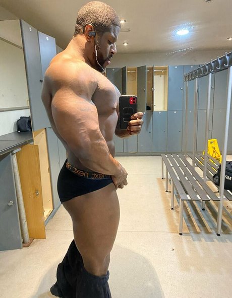 pleasure12368 porn model img