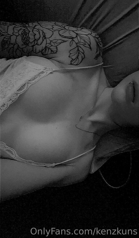 Kenzkun hot pornstar pictures