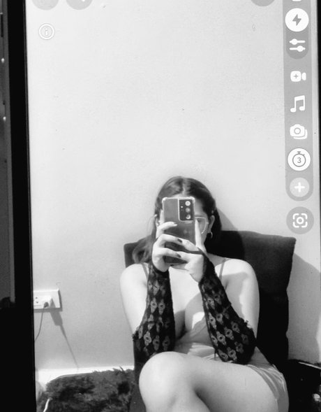 Strwbrrsh hd star photo