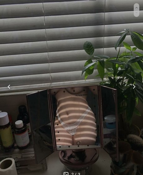 Valentine Thao hd actress gallery