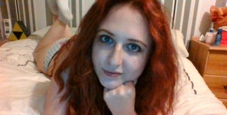 isendbobs erotic model pictures