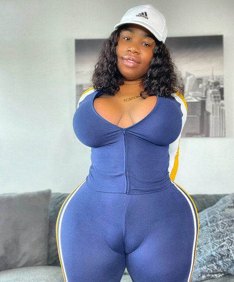 phattgirlcoco pornstar sexy picture