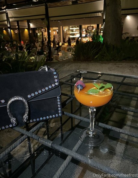 freefrost erotic actress galleries