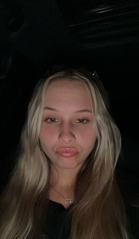 butterfliesnkisses model best photo