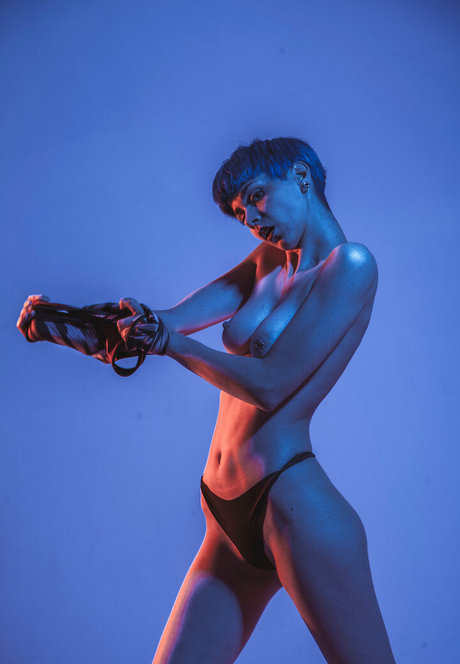 Nausicaa Yami star sexy pic