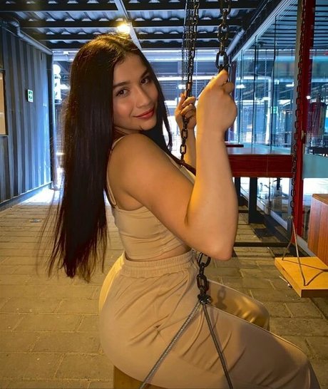 Righthookroxy nice pornstar images