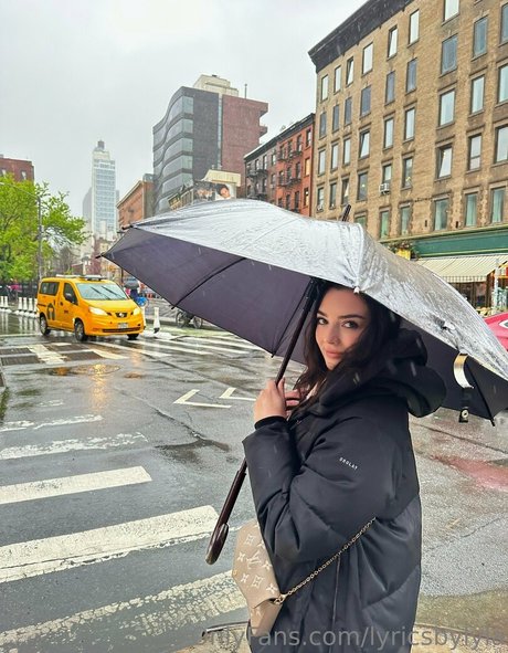 lyricsbylyla star nude pic