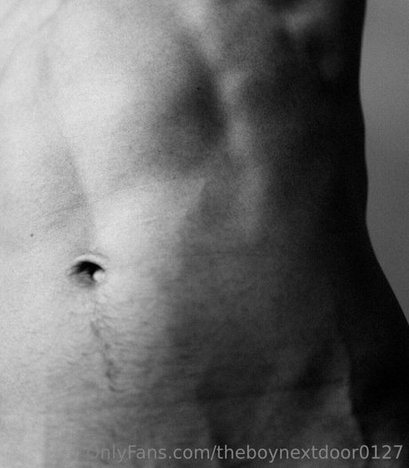 officailarq perfect actress photos