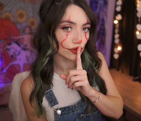 Skyytea sexy model galleries