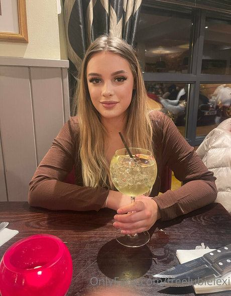 mature solo onlyfans pretty gallery