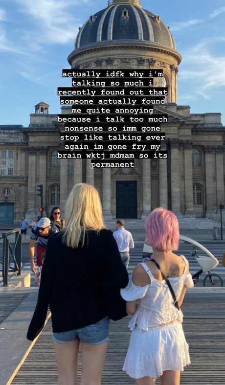 Arielle Maxine pornstar nudes image