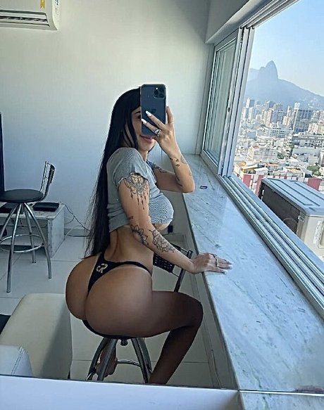 Jaiane Limma model art img