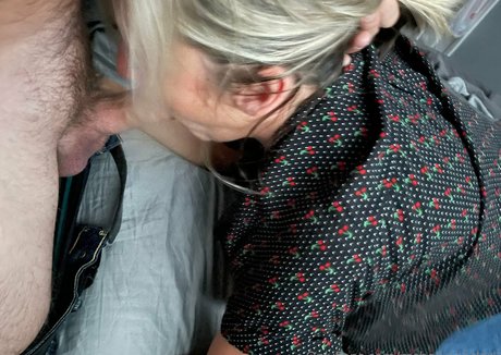 Mshoneyjoclark pornstar free pictures