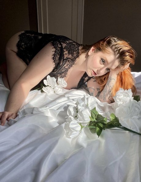 ivydelacourte star xxx gallery