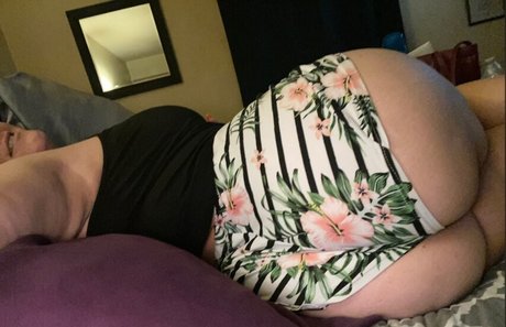 Bad Mom In Real Estate pornographic actress picture