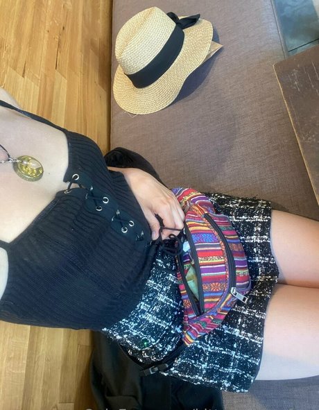 kittydawsonfree nice model gallery