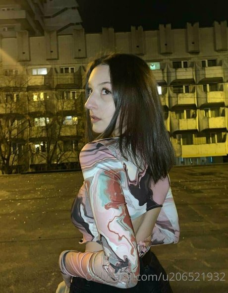 pppoisonnnivy model adult photo