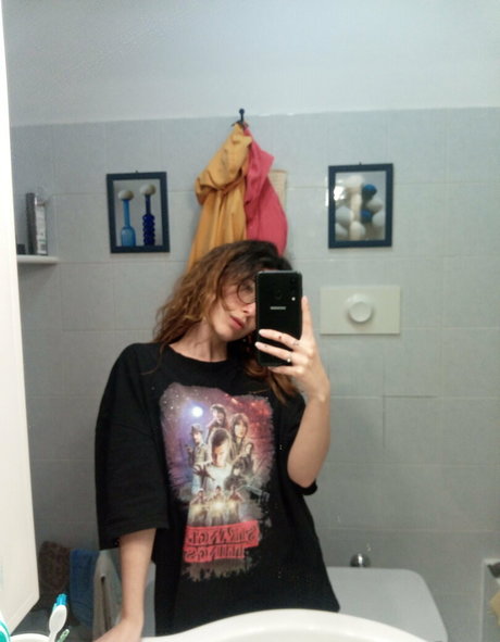 alice inwonderland96 star nude images