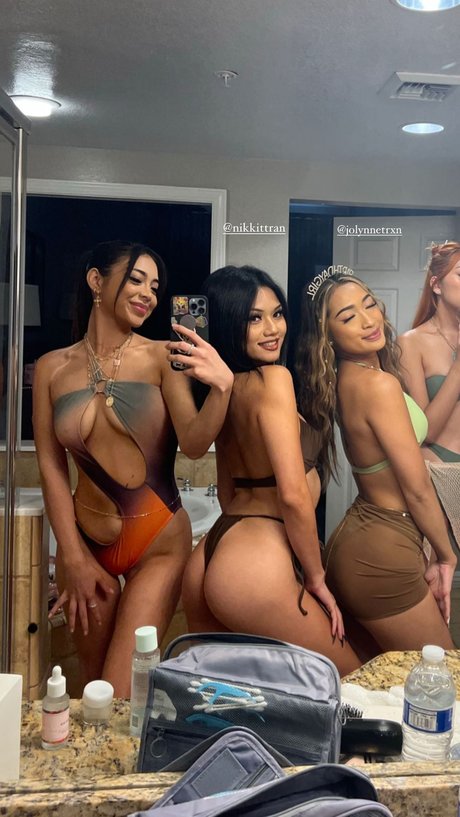 Nikkittran porn model photos