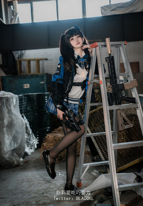 blacqkl pretty actress images